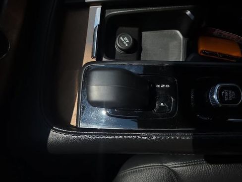 Used 2023 Volvo XC90 B6 Plus AWD/4WD image 29