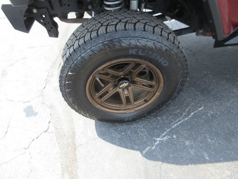 Used 2021 Jeep Gladiator Sport AWD/4WD image 15