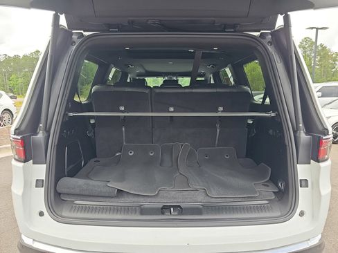 Used 2022 Jeep Wagoneer Series I w/ Premium Group I RWD image 14
