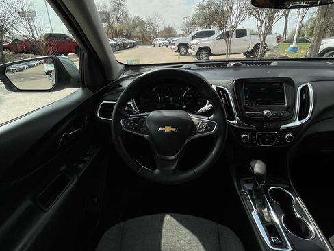 Used 2024 Chevrolet Equinox LT image 12