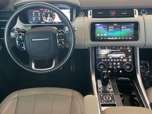 Used 2021 Land Rover Range Rover Sport HSE Dynamic image 15