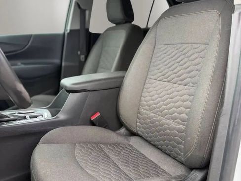 Used 2018 Chevrolet Equinox LT AWD/4WD image 11