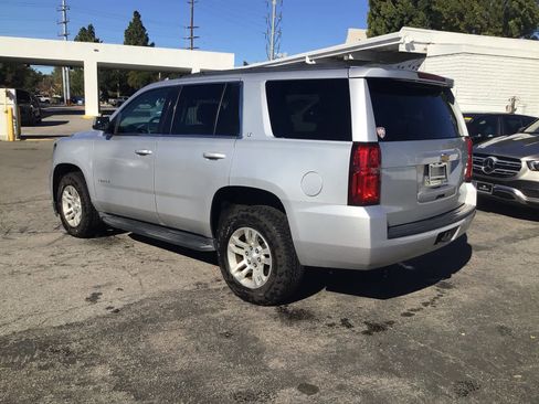 Used 2018 Chevrolet Tahoe LT image 3