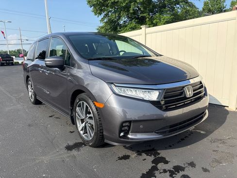 Used 2022 Honda Odyssey Touring image 2