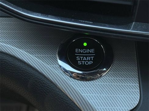 Used 2020 Ford Explorer XLT w/ Equipment Group 202A image 23