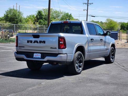 Used 2025 RAM 1500 Big Horn AWD/4WD image 3