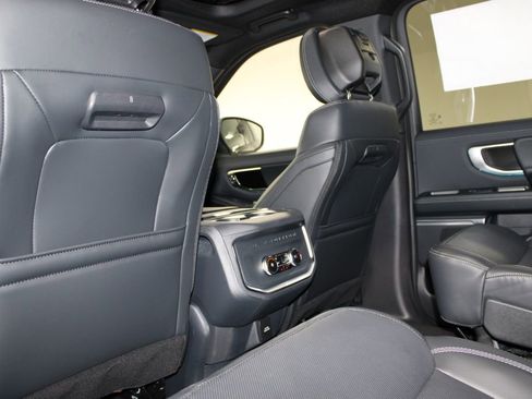 New 2026 Ford Expedition Max Platinum w/ Stealth Appearance Package image 30