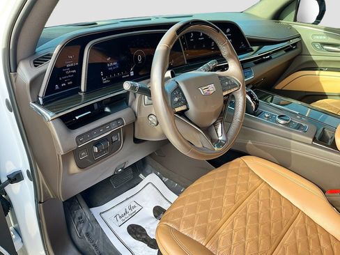 Used 2023 Cadillac Escalade ESV Sport w/ Touring Package AWD/4WD image 17