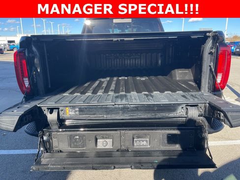 Certified 2022 GMC Sierra 2500 Denali w/ Denali Black Diamond Edition image 14