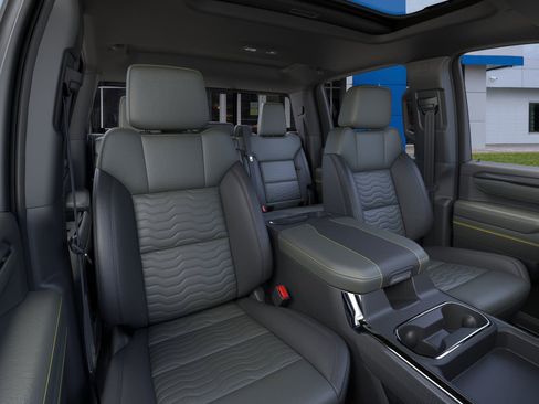 New 2026 Chevrolet Silverado 2500 ZR2 image 16