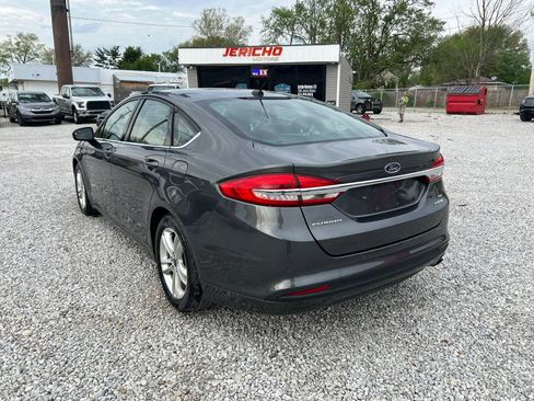 Used 2018 Ford Fusion SE FWD image 6