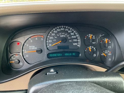 Used 2005 GMC Sierra 2500 SLT w/ Heavy-Duty Power Package image 16