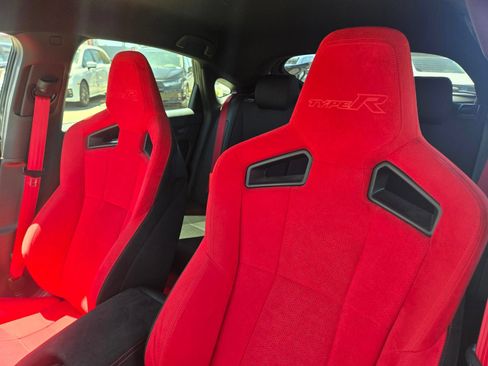Used 2024 Honda Civic Type R image 13