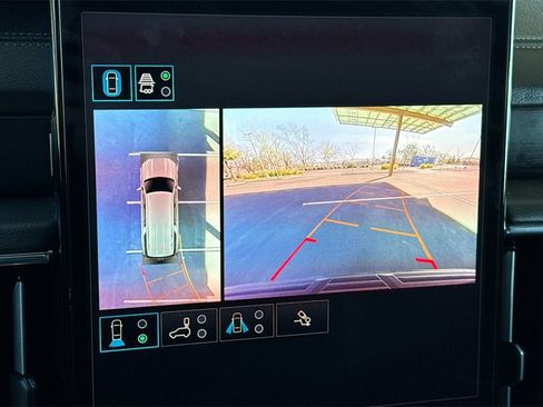 Used 2025 GMC Yukon XL Denali image 30