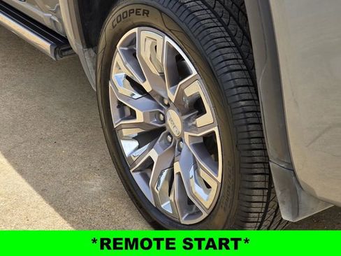 Used 2023 GMC Sierra 1500 Denali w/ Denali Reserve Package AWD/4WD image 12