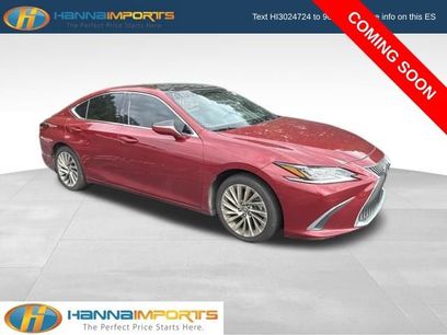 Used 2019 Lexus ES 350 Ultra Luxury w/ Accessory Package 2