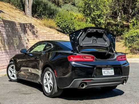 Used 2016 Chevrolet Camaro LT RWD image 21