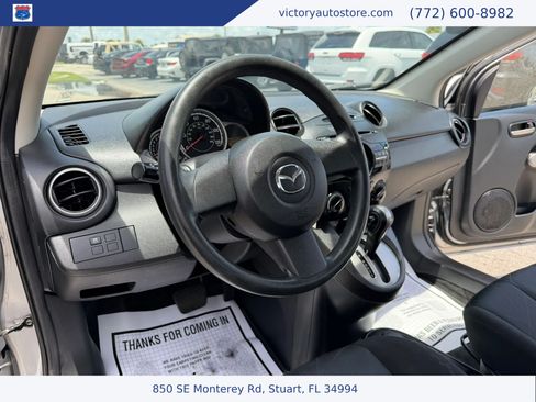 Used 2012 MAZDA MAZDA2 Sport FWD image 18
