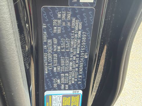 Used 2026 Kia Carnival FWD image 31