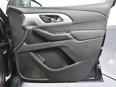 Used 2020 Chevrolet Traverse LT w/ Driver Confidence II Package AWD/4WD image 49