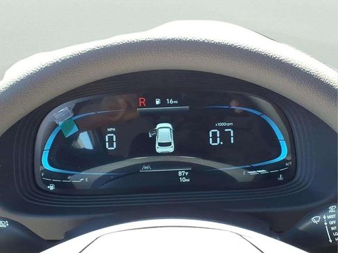 New 2026 Hyundai Venue SE image 13