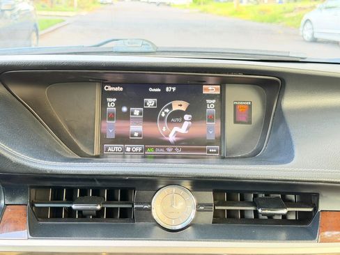 Used 2015 Lexus ES 350 w/ Luxury Package FWD image 58