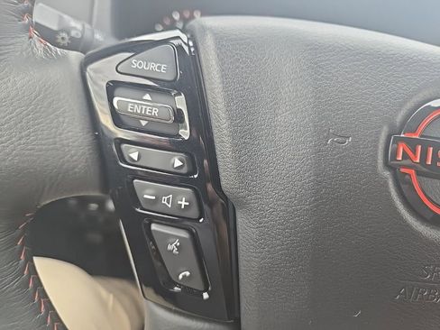 Used 2024 Nissan Frontier PRO-4X w/ Off-Road Protection Package image 16