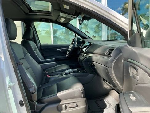 Certified 2023 Honda Passport EX-L image 18