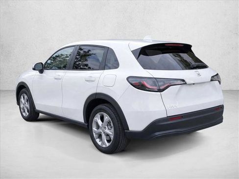 Used 2023 Honda HR-V LX image 5