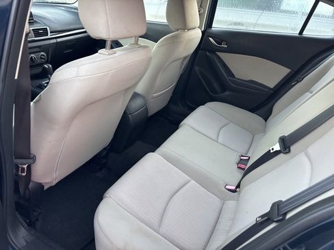 Used 2014 MAZDA MAZDA3 i Sport image 7