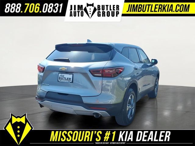 Used 2025 Chevrolet Blazer LT FWD image 23