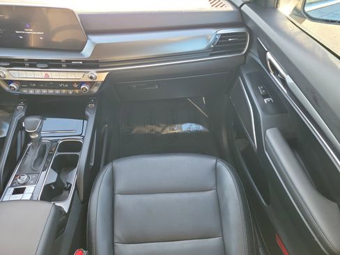 Used 2024 Kia Telluride S image 17