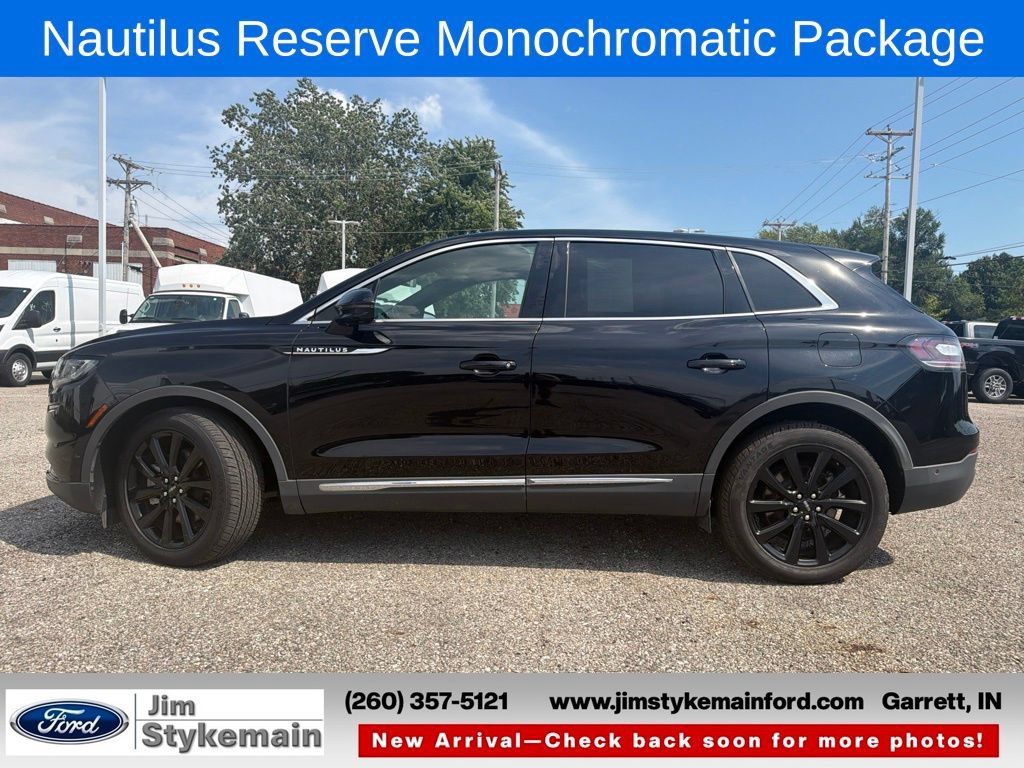 Used 2023 Lincoln Nautilus Reserve w/ Equipment Group 201A AWD/4WD image 3