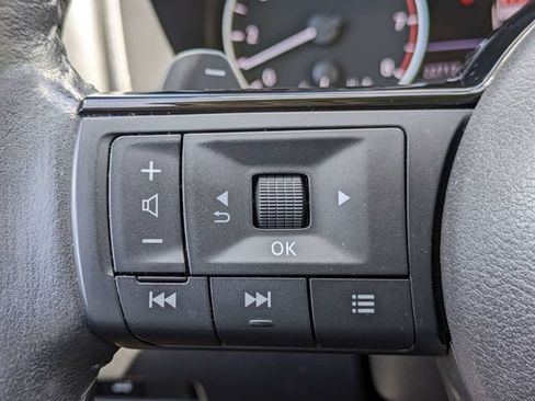 Used 2023 Nissan Rogue SV w/ SV Premium B Package FWD image 28