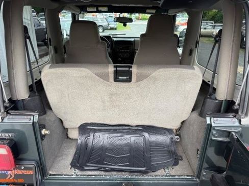 Used 2003 Jeep Wrangler Sahara AWD/4WD image 5