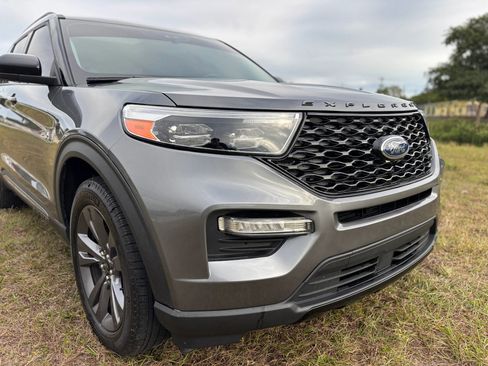 Used 2023 Ford Explorer XLT w/ Equipment Group 202A image 29