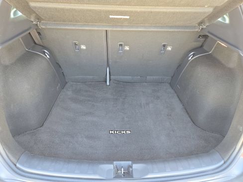 Used 2019 Nissan Kicks SR w/ SR Premium Package FWD image 23