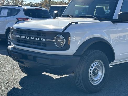 New 2025 Ford Bronco 4-Door image 34