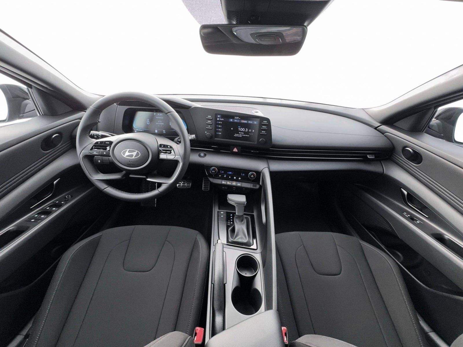 New 2026 Hyundai Elantra SEL Sport FWD image 13