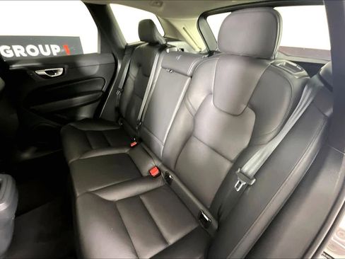 Used 2024 Volvo XC60 B5 Plus w/ Protection Package Premier image 20