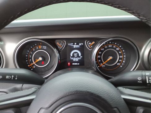 Used 2023 Jeep Gladiator Sport image 22