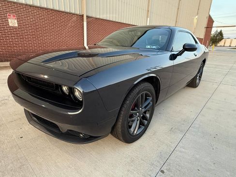 Used 2019 Dodge Challenger SXT w/ Plus Package image 1
