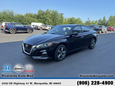 Used 2022 Nissan Altima 2.5 AWD/4WD image 3