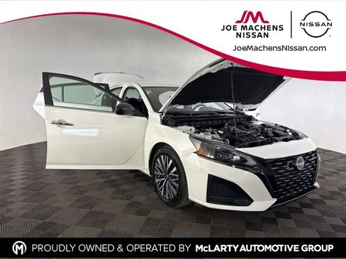 Certified 2024 Nissan Altima 2.5 SV image 12