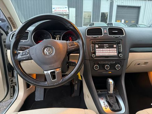 Used 2011 Volkswagen Jetta SE image 23