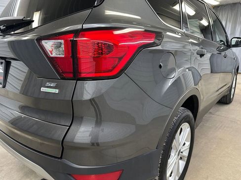 Used 2019 Ford Escape SE image 22