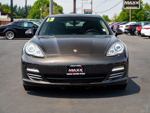Used 2013 Porsche Panamera 4 w/ Premium Pkg image 3