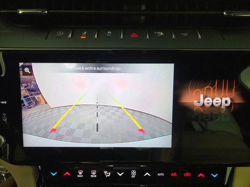 New 2026 Jeep Grand Cherokee Limited RWD image 10