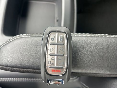 New 2026 Chrysler Voyager LX image 36