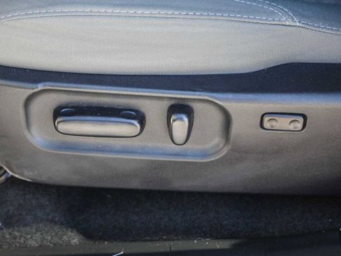 Certified 2021 Toyota Tacoma SR5 image 20